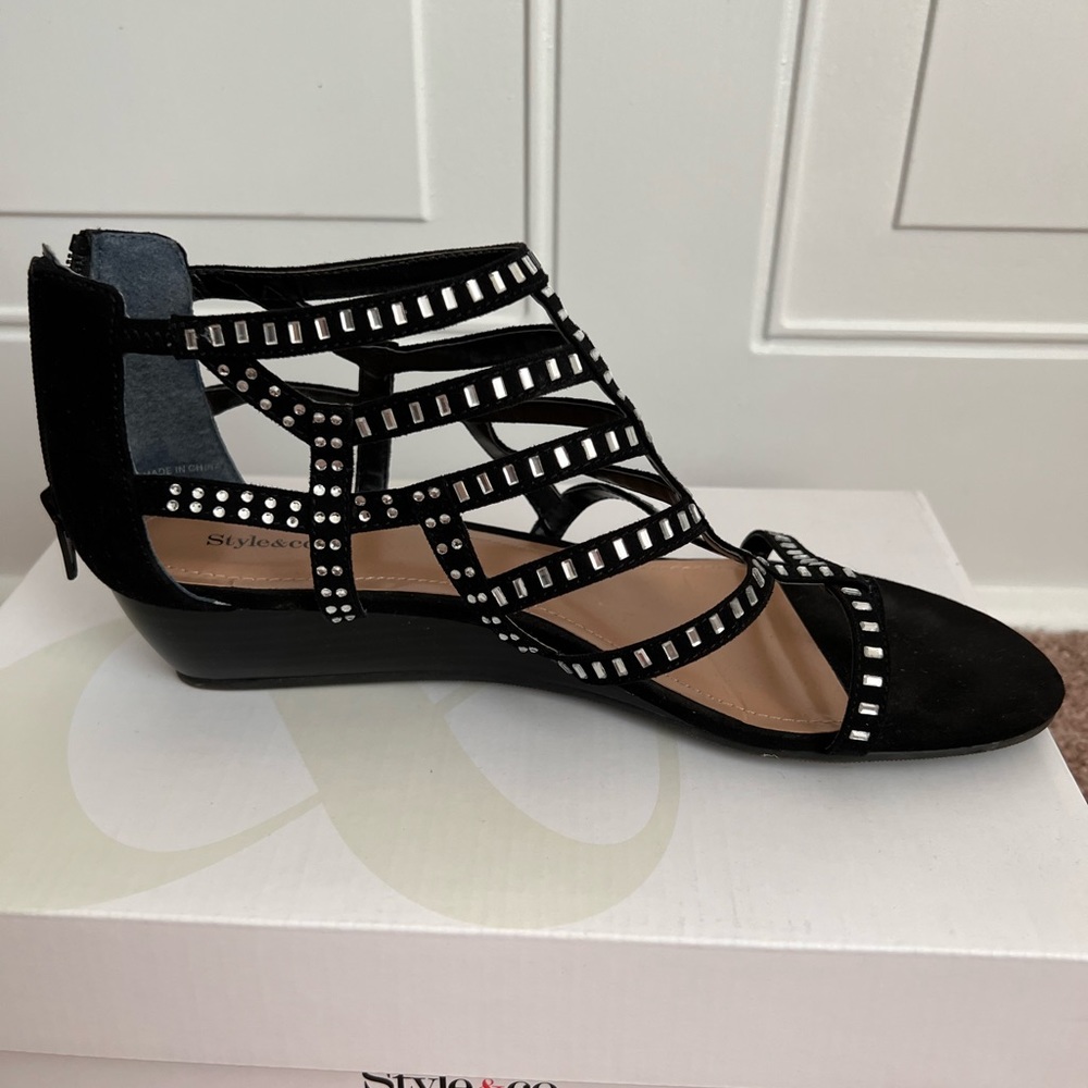 Style & Co black stone embellished sandals;size 9